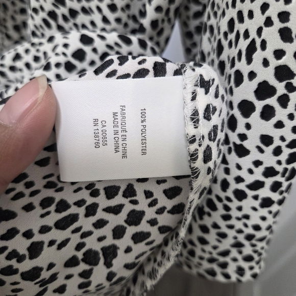 Reitmans Black & White Speckled Ruffle Blouse | Long Sleeve Workwear Top - Picture 7 of 9